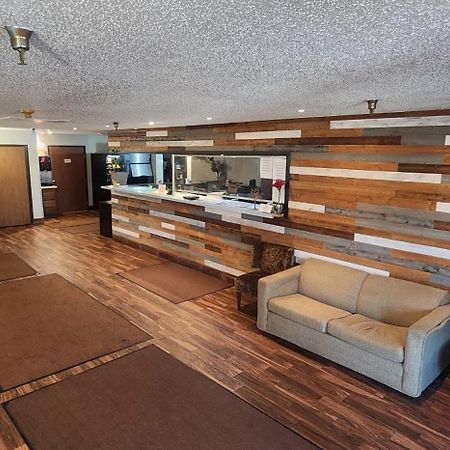 Rodeway Inn West Fargo Екстер'єр фото