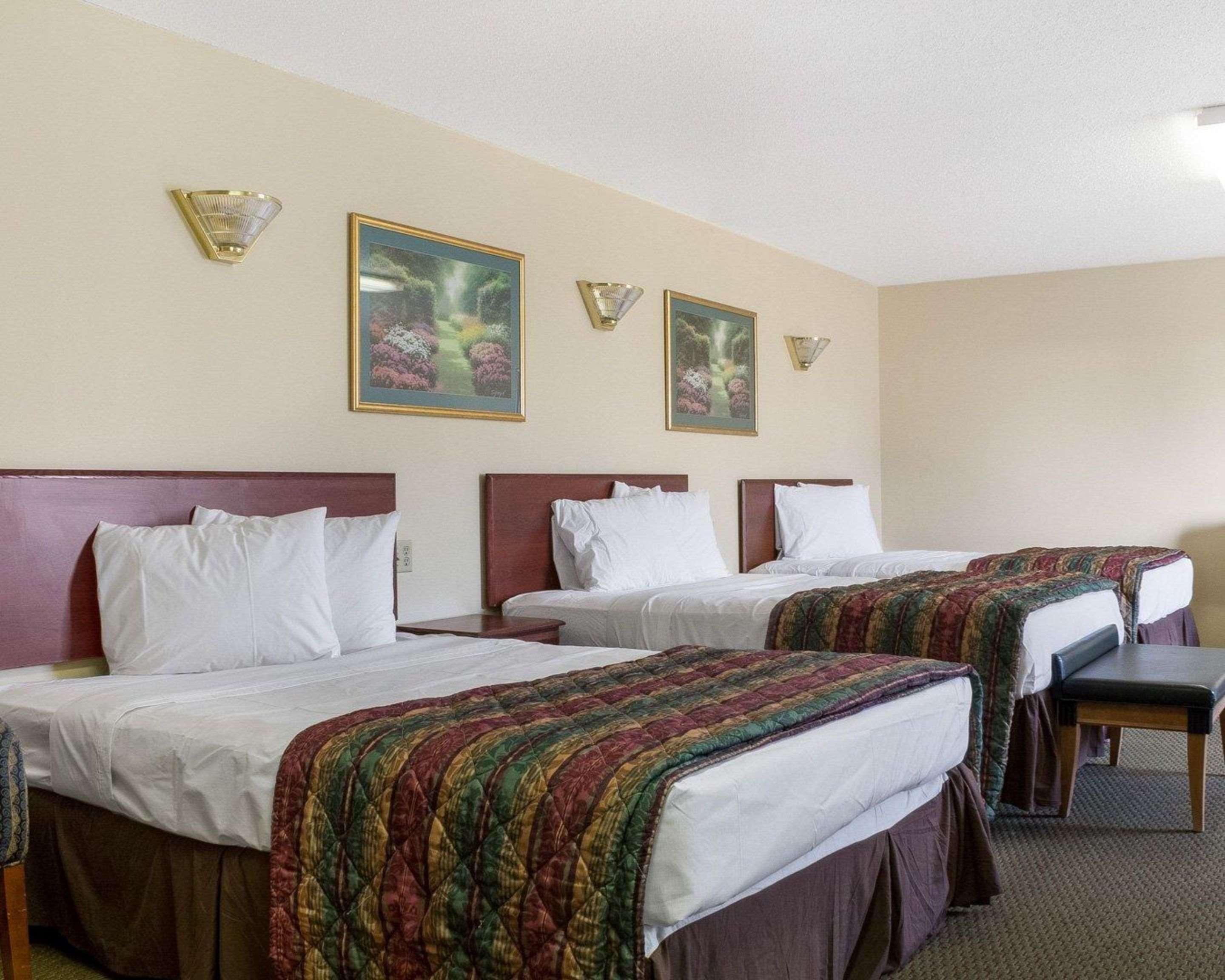 Rodeway Inn West Fargo Екстер'єр фото