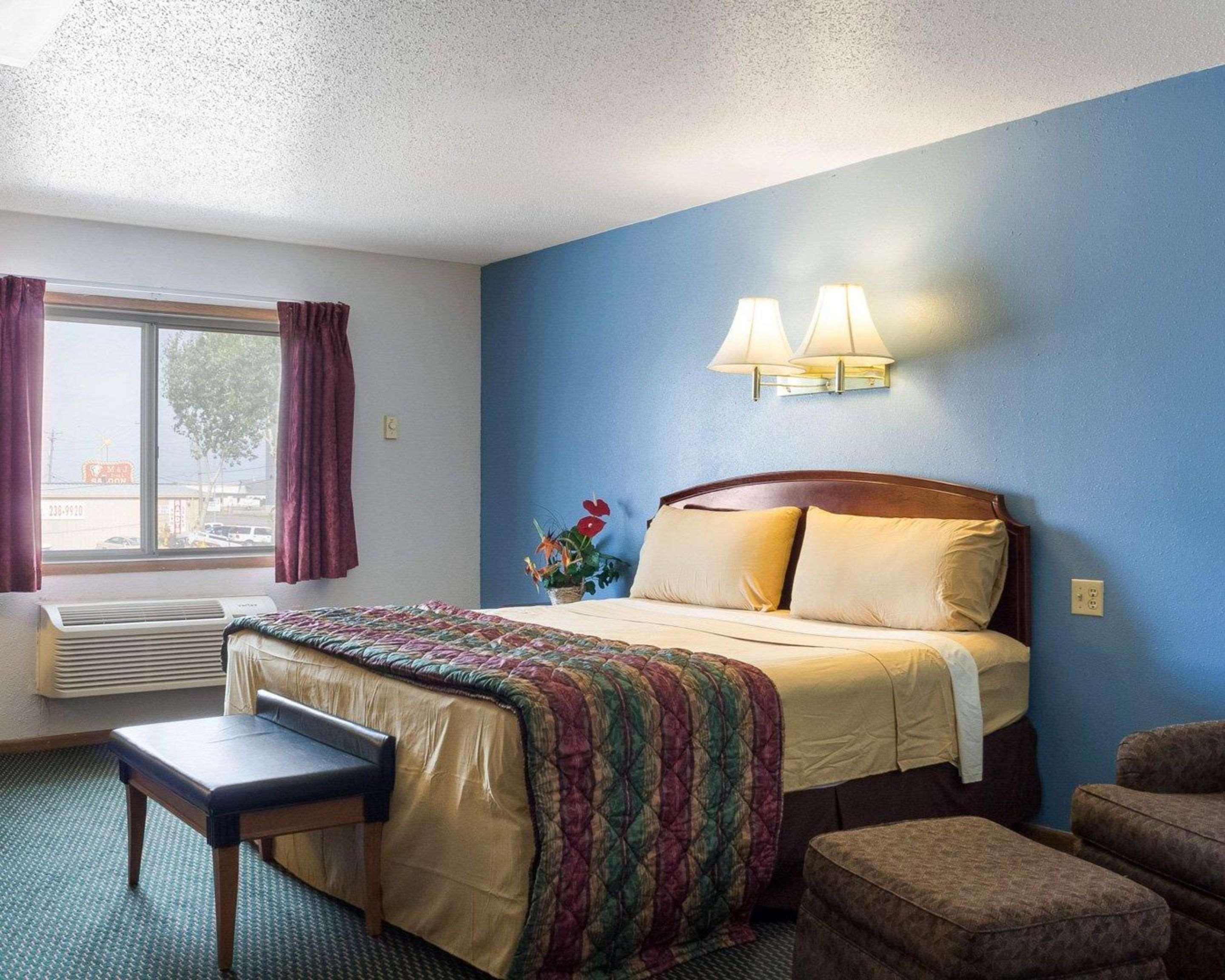 Rodeway Inn West Fargo Екстер'єр фото
