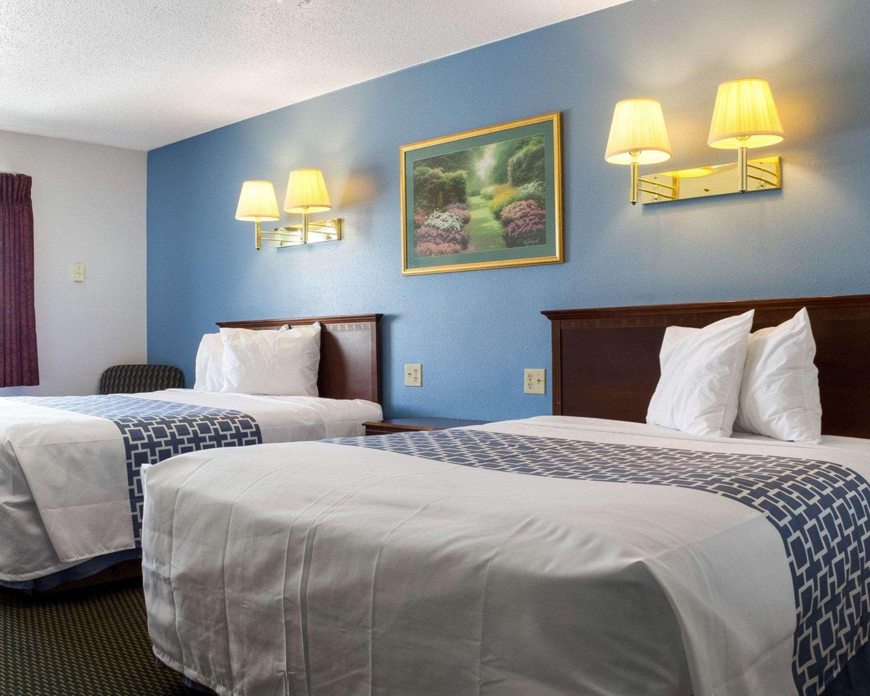 Rodeway Inn West Fargo Екстер'єр фото