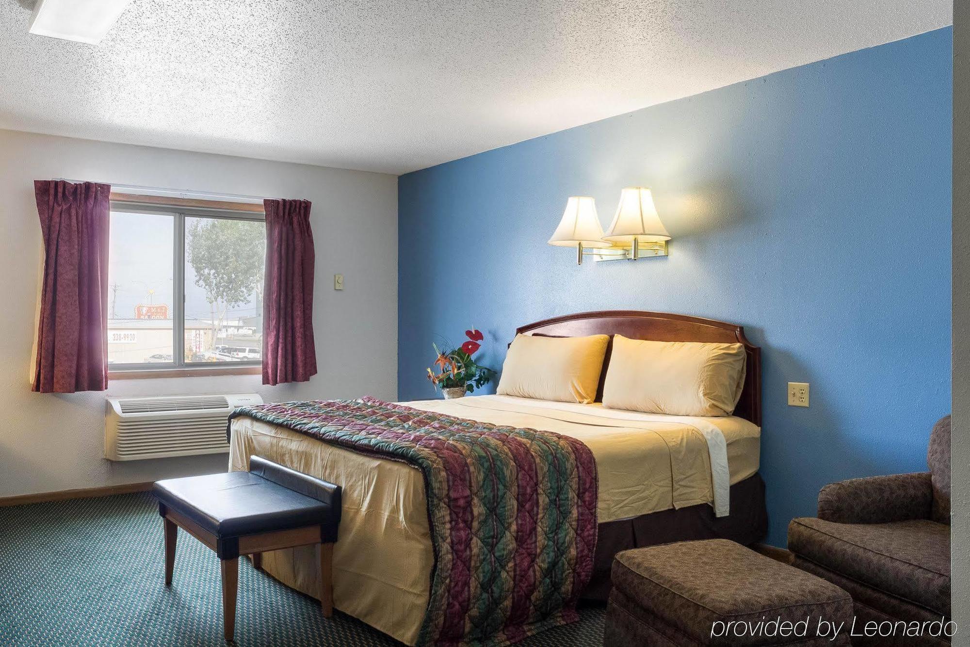 Rodeway Inn West Fargo Екстер'єр фото