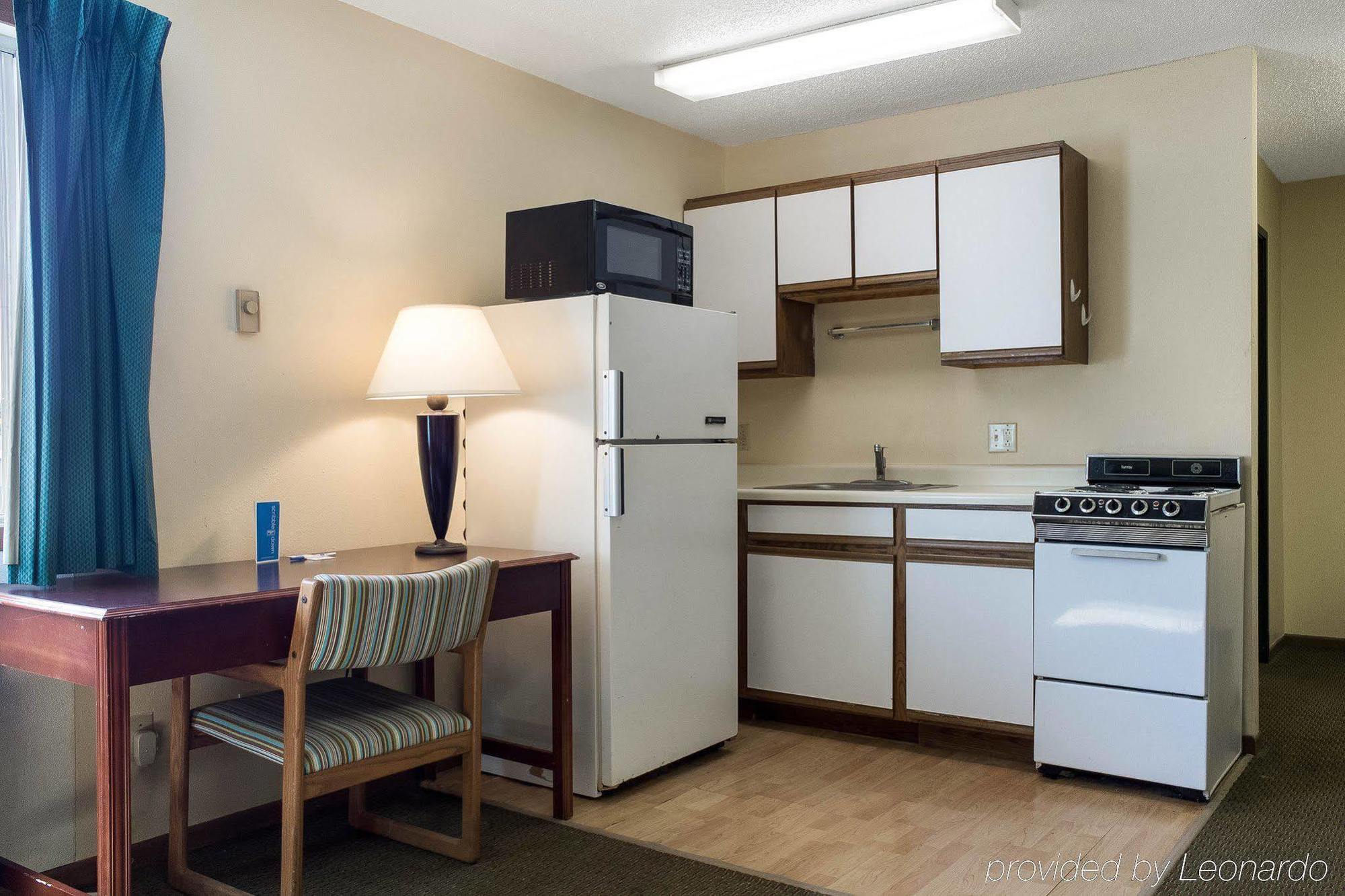 Rodeway Inn West Fargo Екстер'єр фото