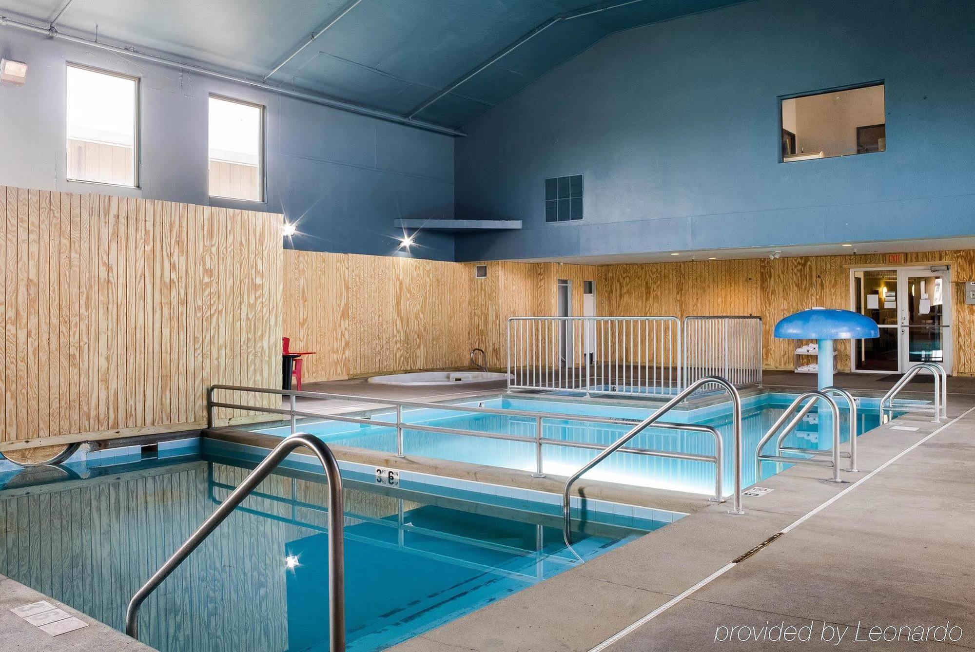 Rodeway Inn West Fargo Екстер'єр фото